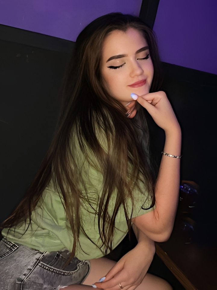 Алиса привлекальеная девушка из Гомеля цена от 3000 руб