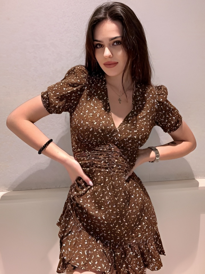 Ида привлекальеная девушка из Гомеля цена от 2500 руб