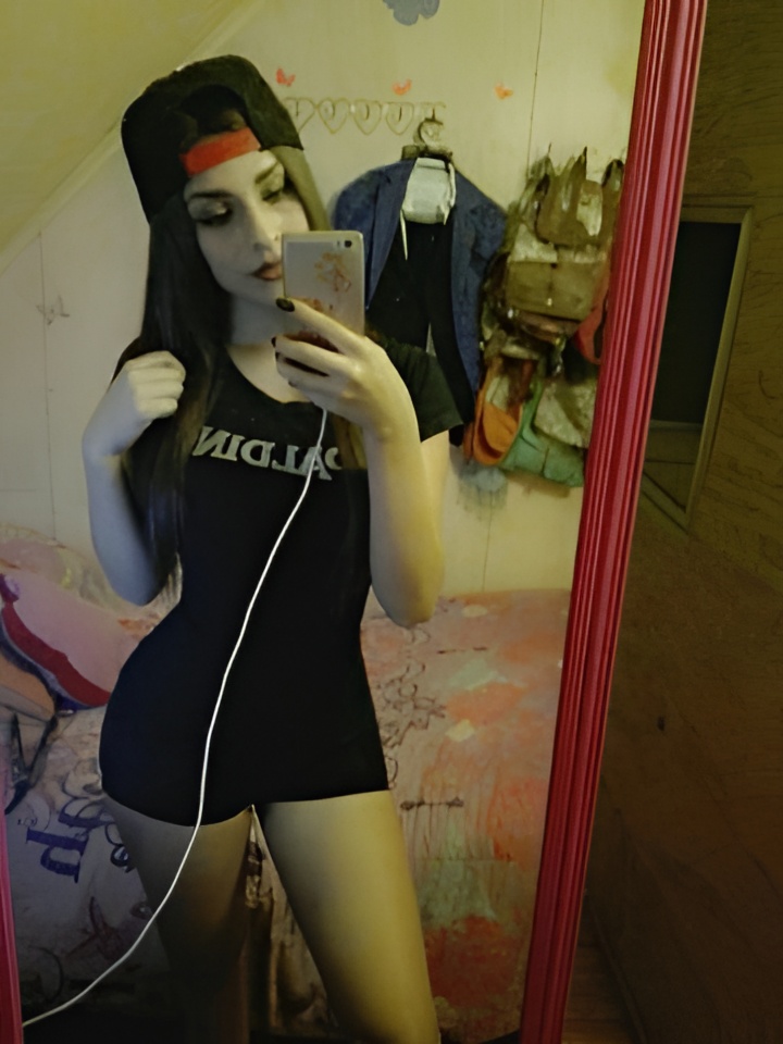 Юхима привлекальеная девушка из Гомеля цена от 3000 руб