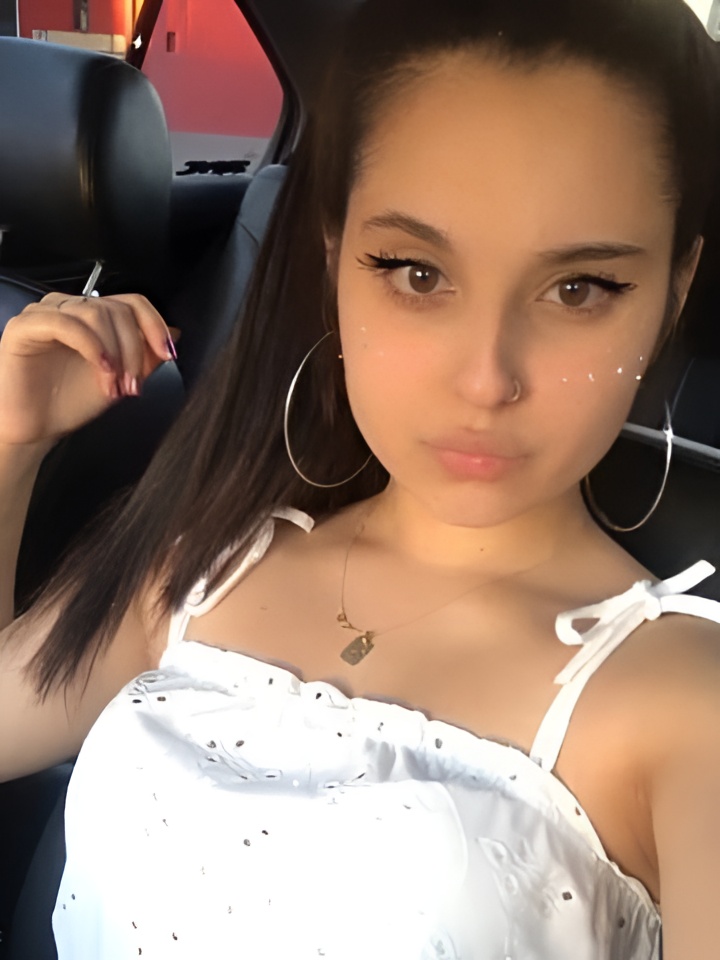 Жоржина привлекальеная девушка из Гомеля цена от 10000 руб