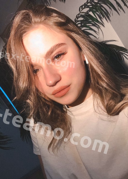 Катерина привлекательная девушка из Гомеля цена от 3500 руб