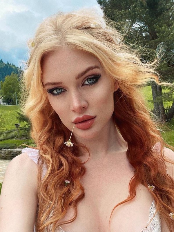 Даша привлекательная девушка из Гомеля цена от 3000 руб