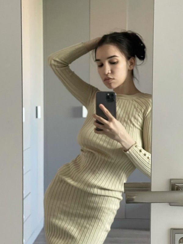 Юля привлекательная девушка из Гомеля цена от 3500 руб